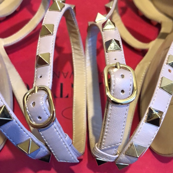 Valentino Rockstud Studded T-strap Cage Sandal Pumps Size 39 - Picture 9 of 14